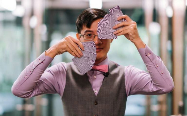 Inside the Mind of a Hypnotist – With Lee McKing	