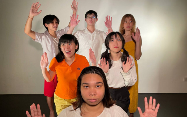 Split Theatre: Are You Ready To Put Your Hands Up?